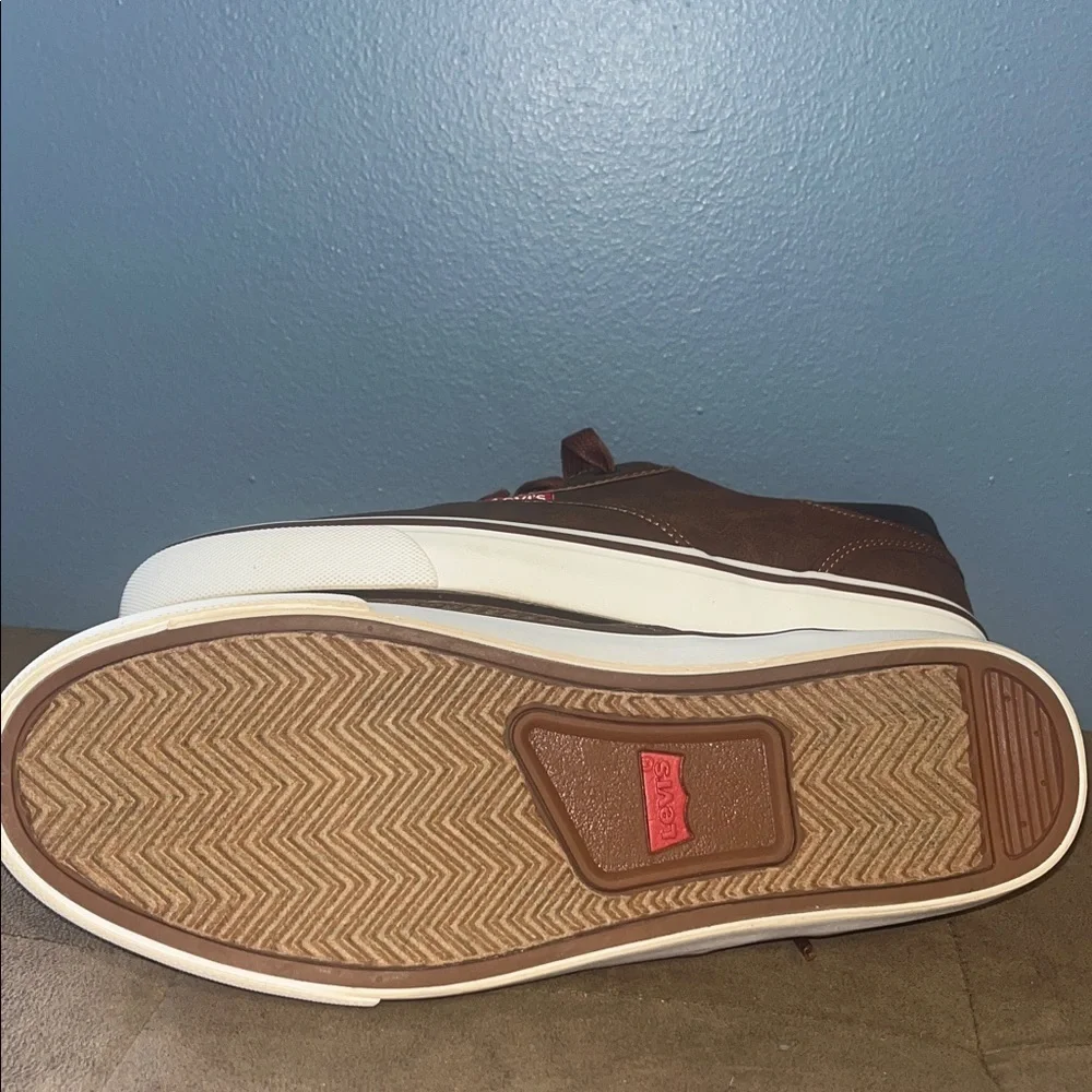 Levi's Shoes Ethan Perf WX UL NB low top sneakers brown and black size 7.5